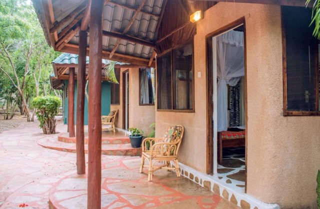 Soothing 1-bedroom cottage in Diani Beach-10