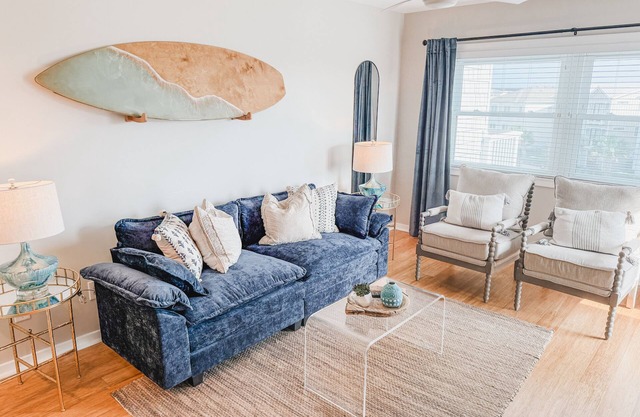 Southern Exposure-Next to Johnnie Mercers Pier, Ocean View, Updated Condo