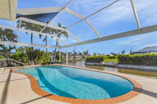 Southern Exposure, Saltwater Pool - Villa Solaris - Roelens Vacations