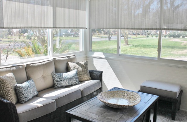 Southpark Spacious Pet Friendly Home with Sunroom and Garage