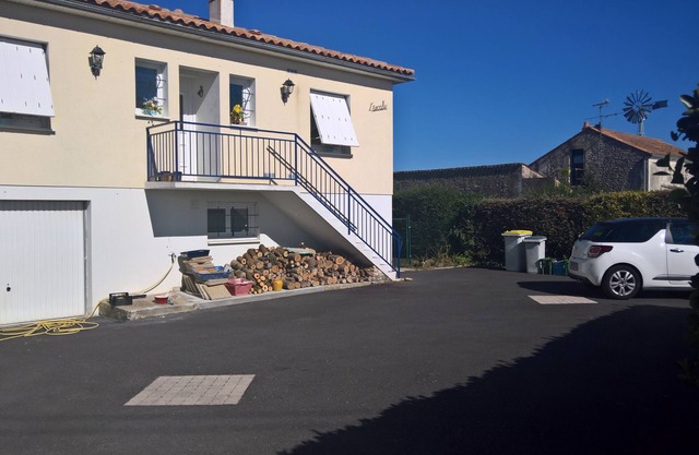 Spacieuse Maison Avec Jardin. Idéal Pour Visiter la Charente Maritime
