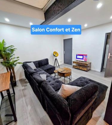 Spacieux logement 120m2 centre ville Foix -3 chambres-2SDB-2wc-Parking gratuit à 1 Minute