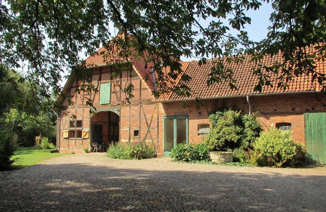 Spacious Apartment with Garden