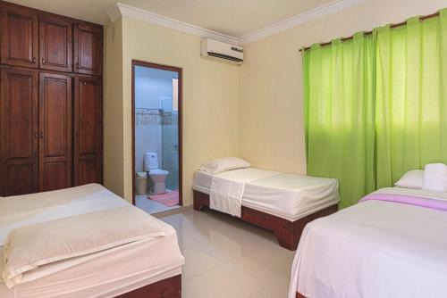 Spacious 1 Bedroom Apartment 3 Beds in Corales del Sur - Parque del Este
