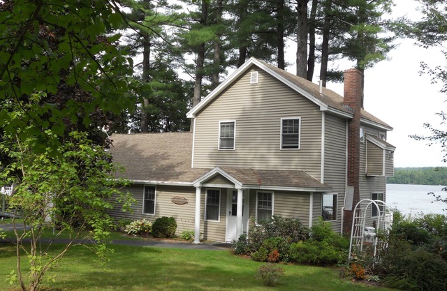 Spacious 2 Bedroom Summer Home on Picturesque Panther Pond