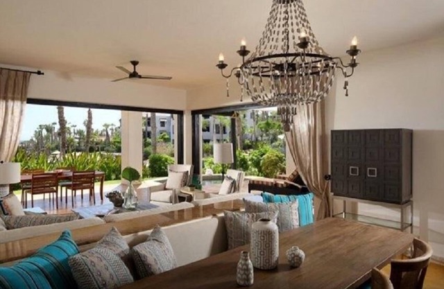 Spacious 2 BR w/Free WiFi, Complex Pool, Fitness Center & Private Beach