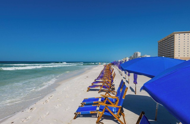 Spacious 2BR Condo w/Partial Gulf Views, Pool, Across the Street From Beach!