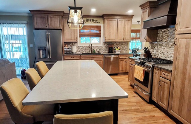 Spacious 3 bedroom, 2.5 baths, additional Queen sleeper sofa. Augusta Nat'l