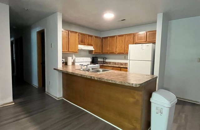 Spacious 3-bedroom apartment in Blacksburg, VA! Great location!