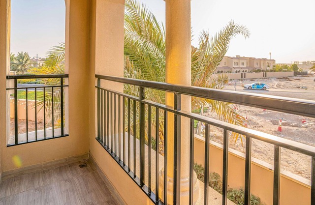 Spacious 3-Bedroom Maid's Villa