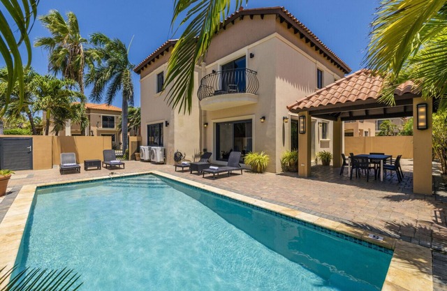 Spacious 3BR/3BA Villa with Relaxed Luxury Vibes at Diamante 159 by Bocobay