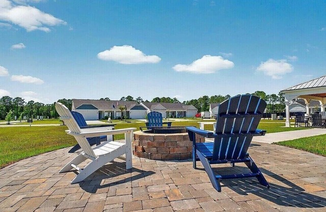 Spacious 3BR Coastal Getaway · Beach & Golf Nearby