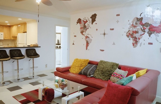 Spacious 3BR Condo: Perfect Location