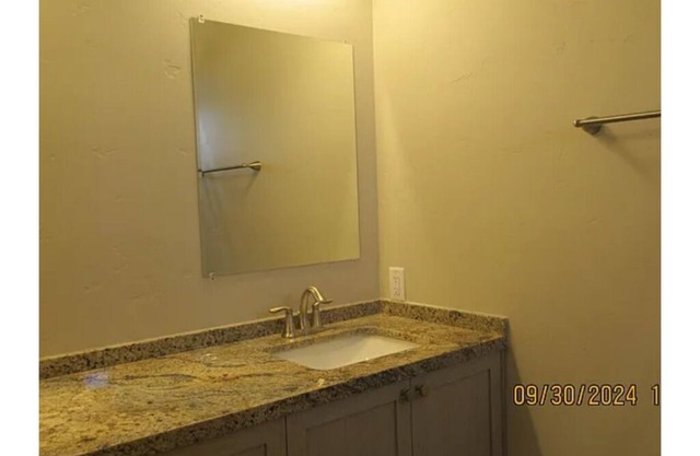 Spacious 4-bedroom house with WiFi and AC in wonderful Lake Havasu City