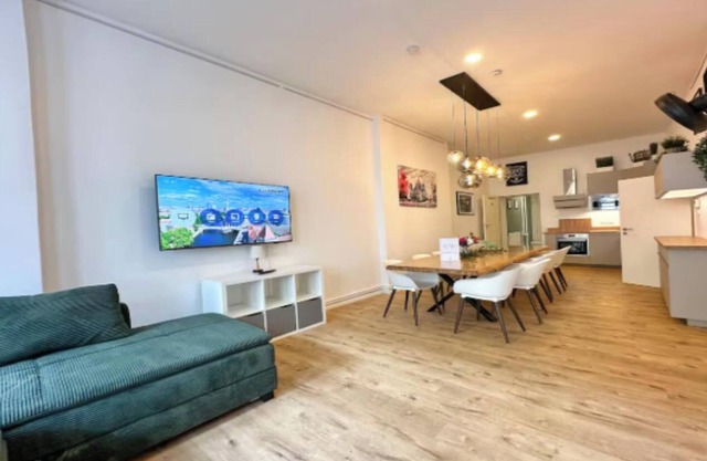 Spacious 4-Bedroom Apartment in Prenzlauer Berg, Berlin