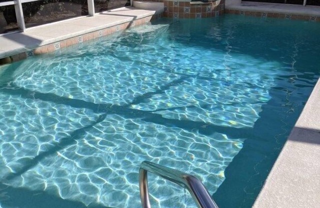 Spacious 4-bedroom villa with pool