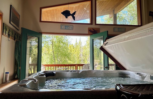 Spacious 4-Story Mountain Cabin in Fraser - Hot Tub + Pet-Friendly Retreat