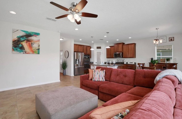 Spacious 4b/4b Villa Near JAX Airport & Beaches