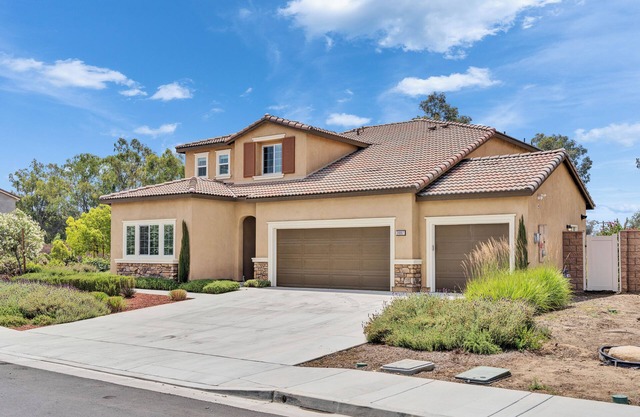 Spacious 4B3.5B｜Garage Access｜Flex-Lease｜Pet-Friendly #42426