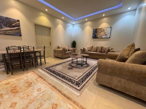 Spacious and elegant apartment