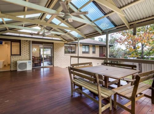 Spacious and Restful Holiday Home with Backyard