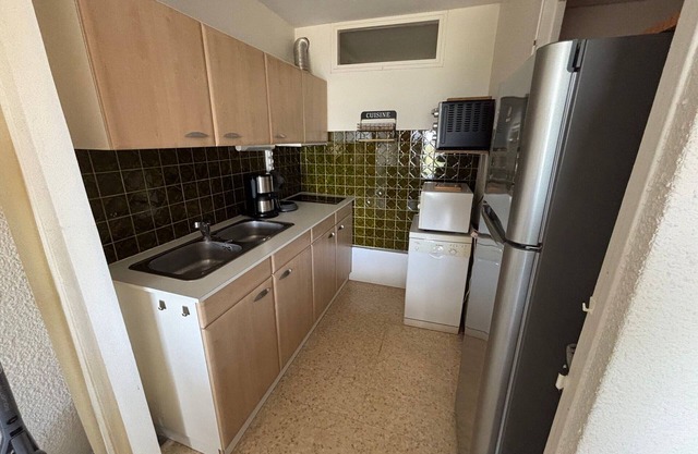 Spacious Apartment with Garden, Near Thermal Spa and Thau Lagoon