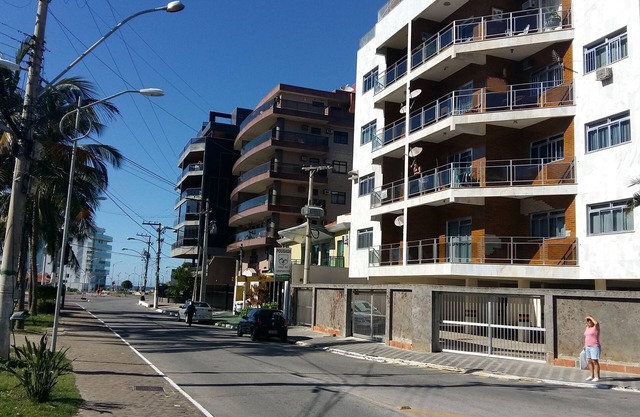 Spacious Apart 4 Bedrooms w / INTERNET in the block of Praia do Forte near the fairground