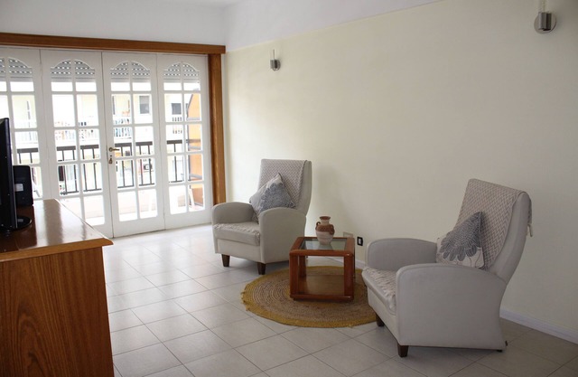 SPACIOUS APARTMENT METERS FROM THE SEA IN GUEMES AREA