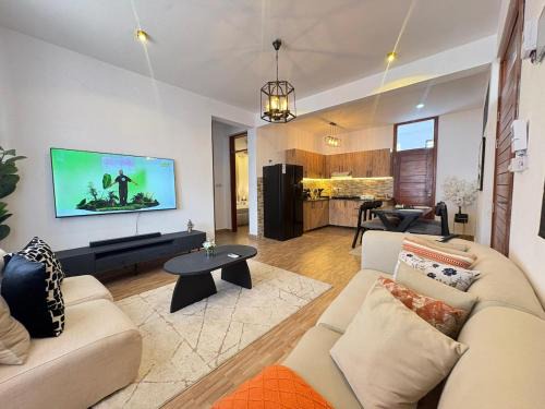 Spacious Apartment with Wi-Fi, Parking & Security