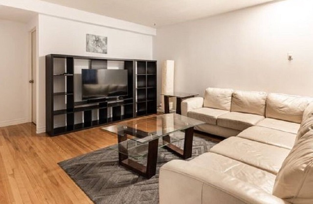 spacious apartment well situated-4BR,2BT