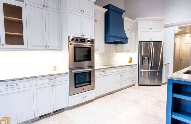 Spacious Athens Home: Sleeps 8 - only10 min to UGA