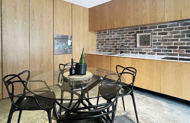 Spacious Bondi Beach Getaway - Heart of Bondi