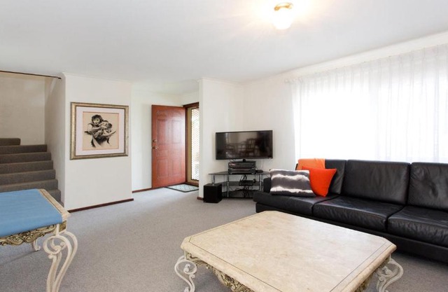 Spacious City Townhouse close to Burswood