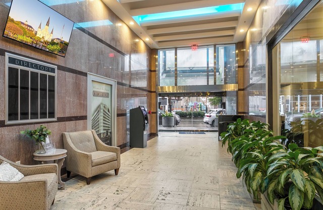 Spacious Condo near Local Favorite Spots