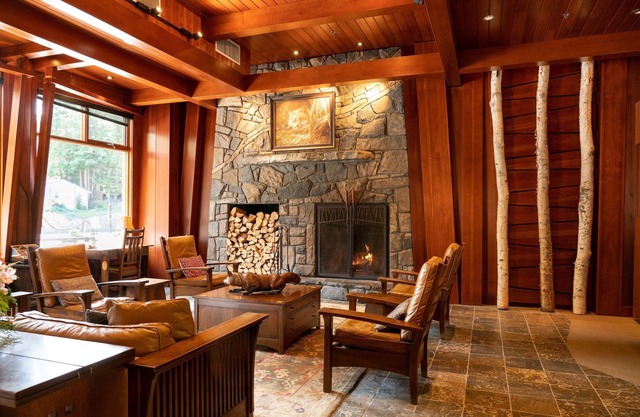 Spacious Condo with Balcony | Grotto Style + Sauna