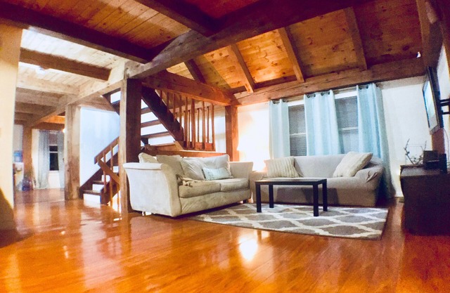 Spacious Cozy Cabin Style house.