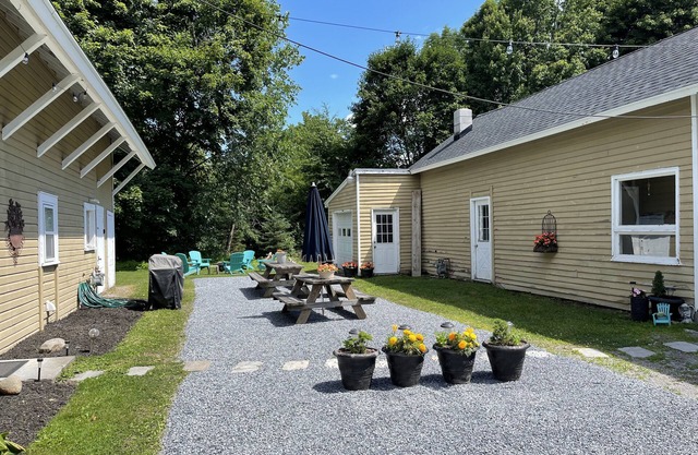 Spacious, Cozy 5 Bedroom Compound