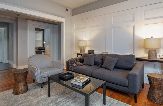 Spacious CWE Apts near BJC by Zencity