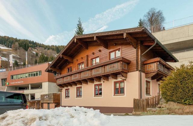 Spacious detached chalet in Dienten/Salzburgerland close to the slopes