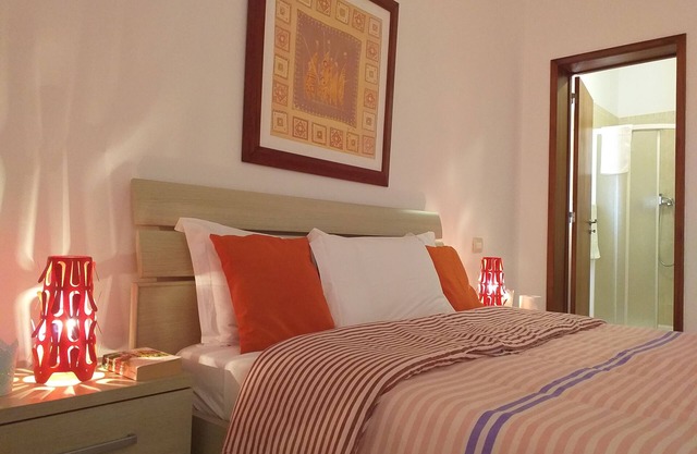 Spacious flat Close to Estoril Beach