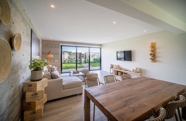 Spacious flat w/big Garden 5min from Kite Point, the Bay and National Reserve