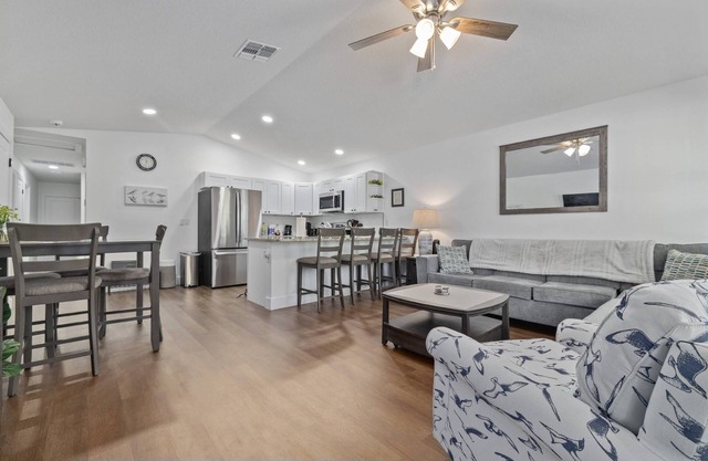 Spacious Getaway Near FL Attractions – Game Room, Firepit, BBQ, Pet-Friendly & Sleeps 10!
