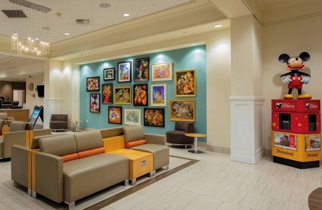 Spacious, Great-Value Stay! 3 Posh Units, Near Anaheim GardenWalk