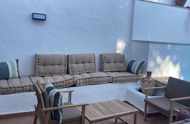 Spacious Home with Pool, Close to Granada and Sierra Nevada