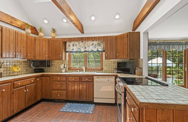 Spacious Home with Private Deeded Association Beach Access