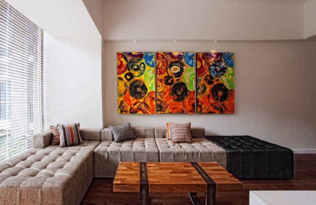 Spacious Modern Suite with Free Minibar Items (T Sand Suite2)