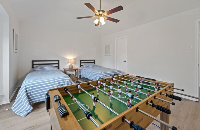 Spacious Renovated Home just 10min to Downtown Dallas