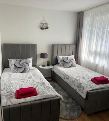 Spacious rooms for rent 10 min from Tower Bridge