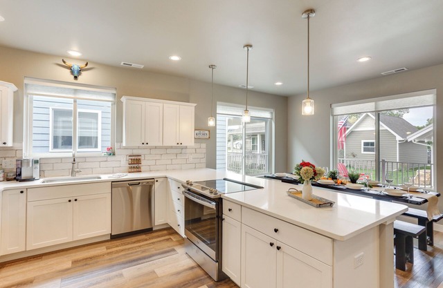 Spacious, Rustic Spearfish Home: Walk to Downtown!