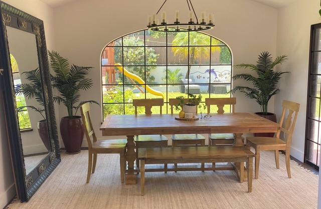 Spacious Spanish Style House near Downtown and Beach - Flexible Dates